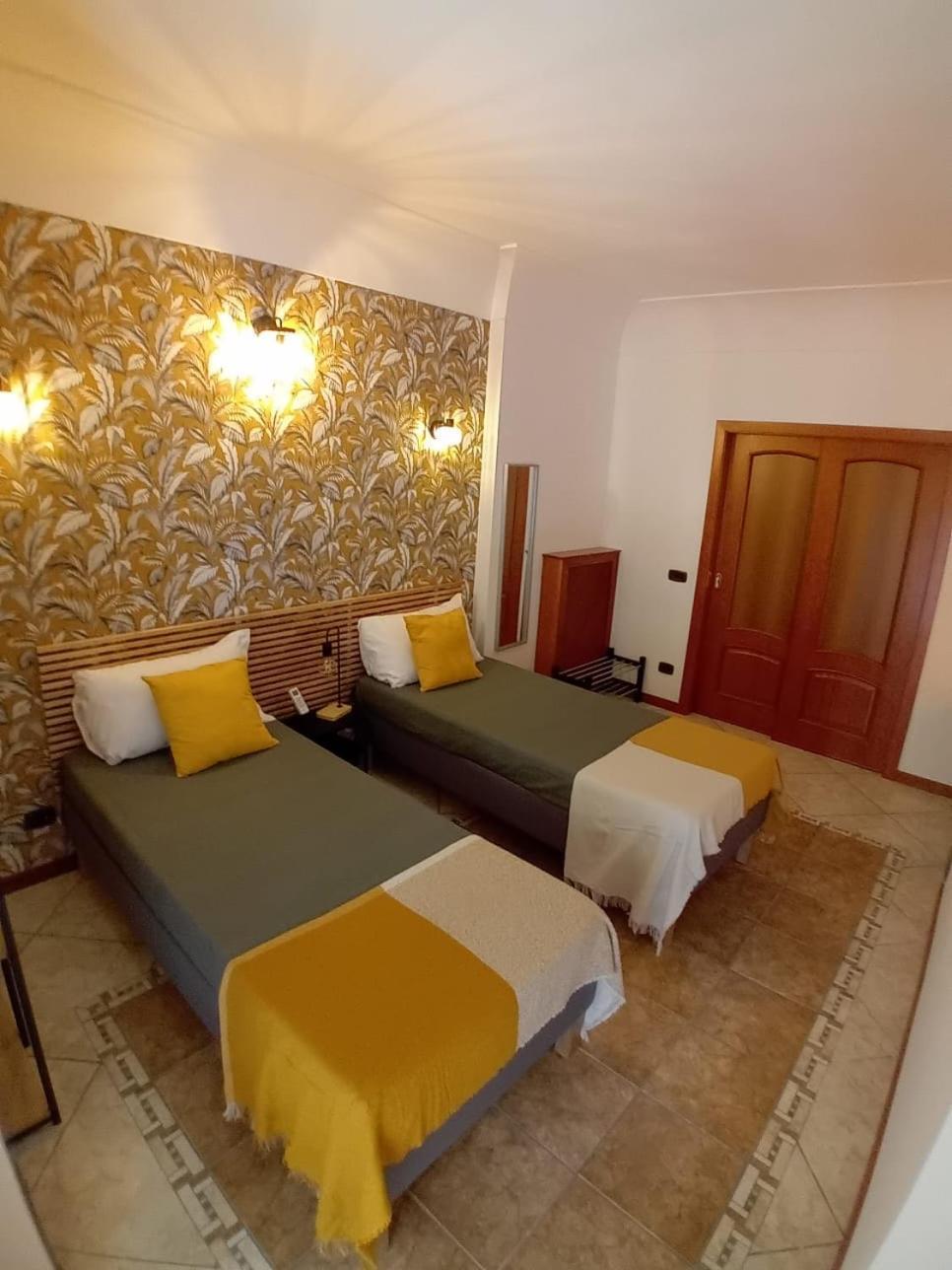 Reginella House Otel Napoli Dış mekan fotoğraf