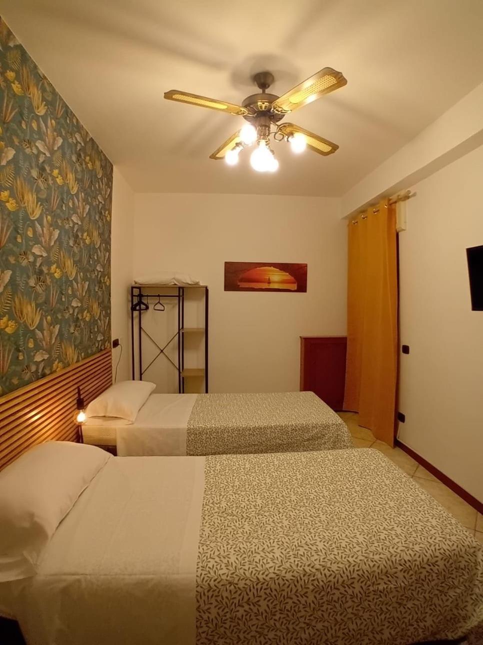 Reginella House Otel Napoli Dış mekan fotoğraf